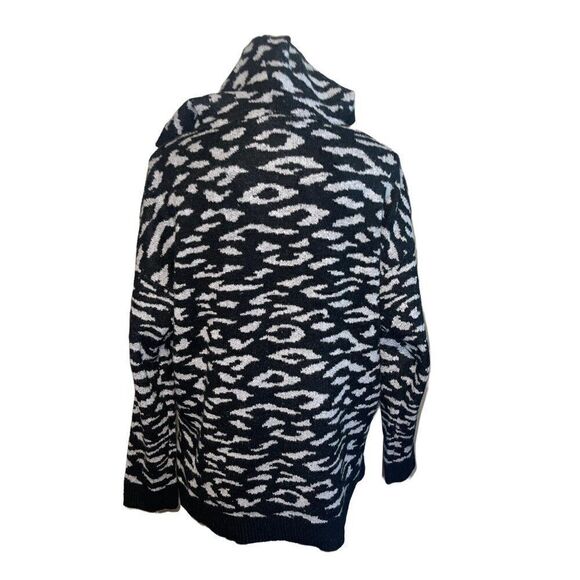 Rock Republic Hooded V-Neck Animal Leopard Print Sweater Size XL - Picture 8 of 15